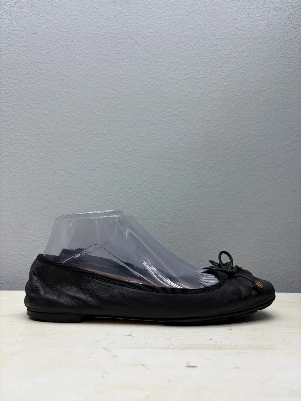 Tory Burch Black Leather Laila Drive Flats Size 8